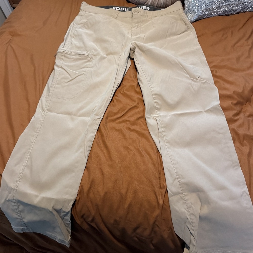 Eddie Bauer Men's Horizon Guide Cargo Pants Khaki 34x30